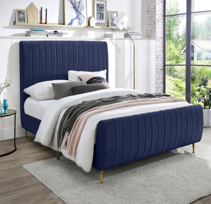 Avenna Sleigh Bed