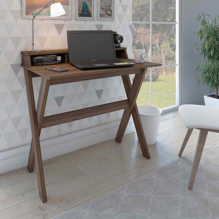 Ivanna Desk